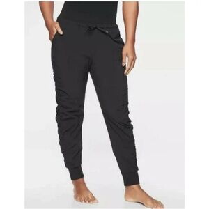 Athleta Attitude Jogger Pant Black Pockets Workout Athleisure Travel-14